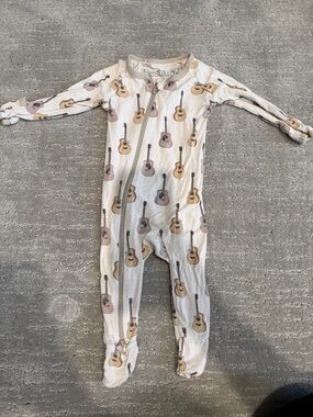 Guitar-Print Footed One-Piece Pajamas - Cream